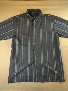 Men's Blue Vertical Stripe Casual Button-Down Shirt